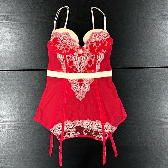 Victoria Secret Lingerie Corset Top with Garter Straps - 34B - Picture 1 of 11